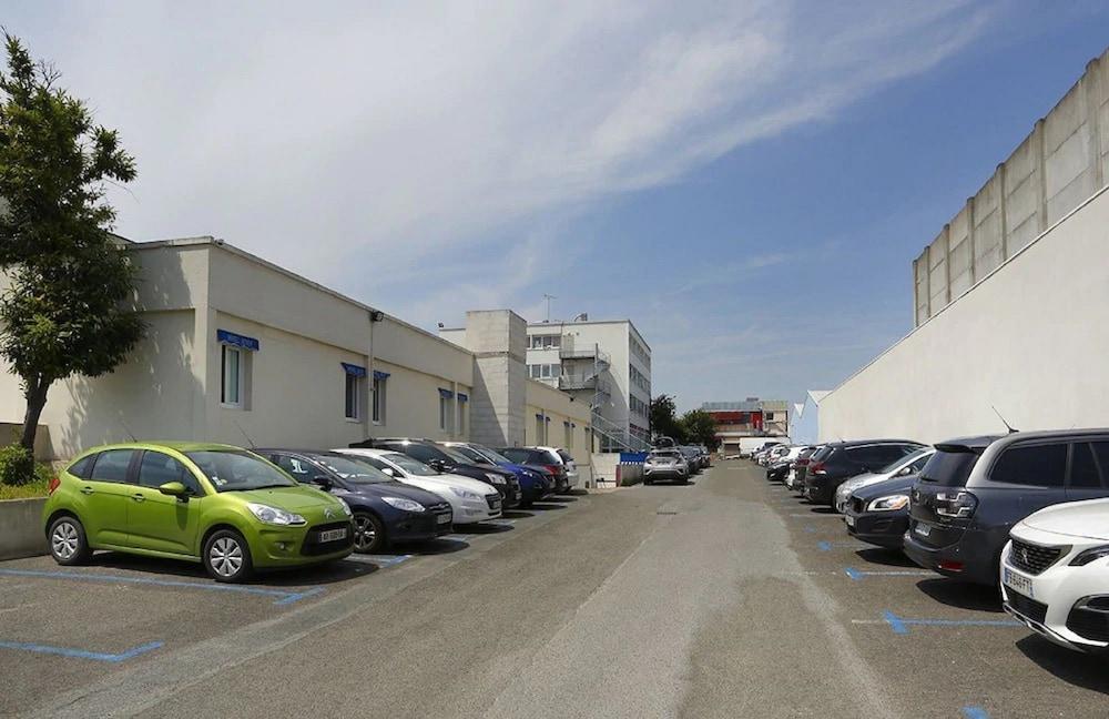 Grand Hotel Senia Orly Exterior photo