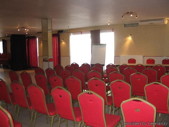 Grand Hotel Senia Orly Facilities photo