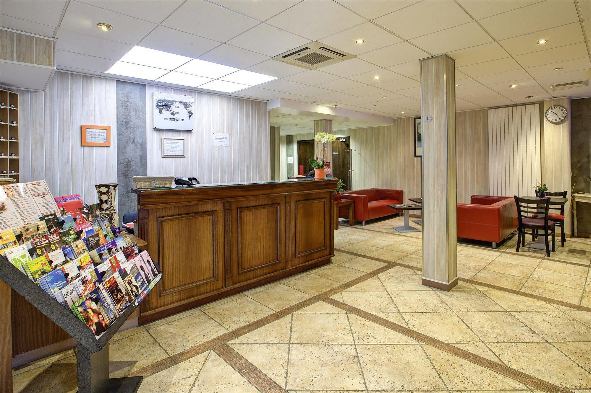 Grand Hotel Senia Orly Exterior photo