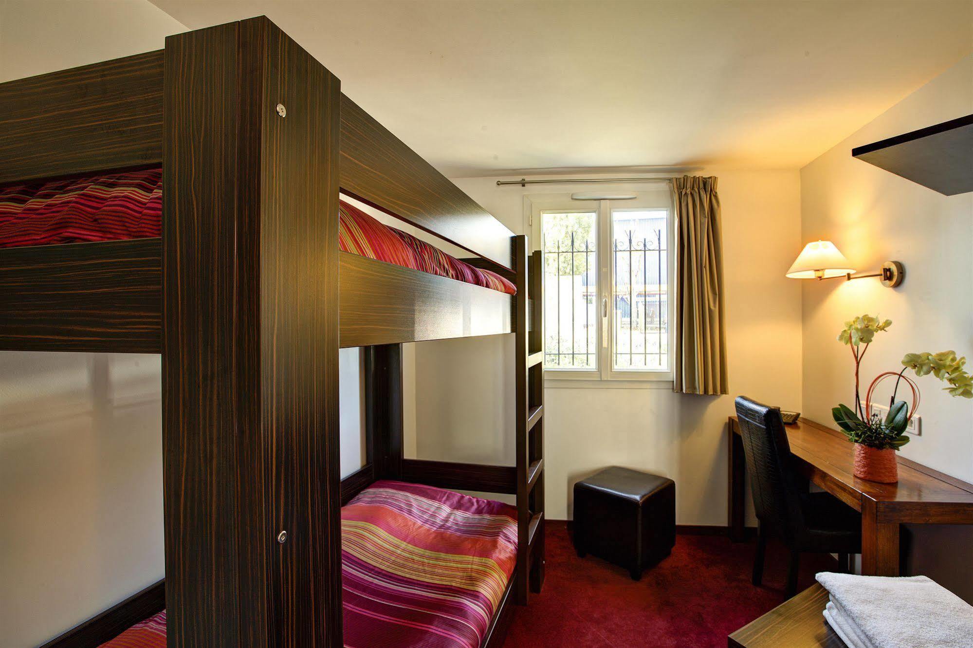 Grand Hotel Senia Orly Exterior photo